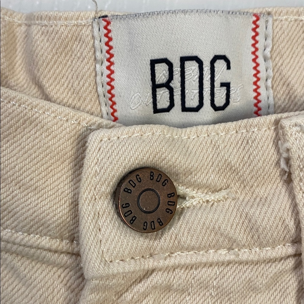 BDG Mid Rise Cowgirl Jeans In‎ Cream - Picture 7 of 11